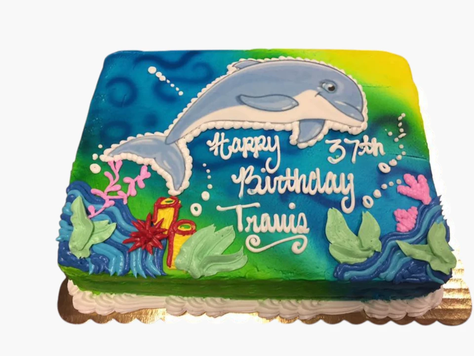 Custom cake by Ewing Cakes 11